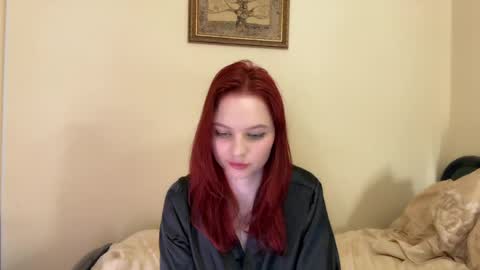 Snapshot of milav_ chatting on May 2026 05:06:02 PM Lana online show from May 2026 05:06:02 PM