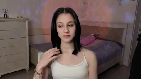 milavey online show from March 2026 06:02:02 PM