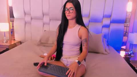 Snapshot of milawink chatting on July 2026 03:28:01 PM Milawink online show from July 2026 03:28:01 PM