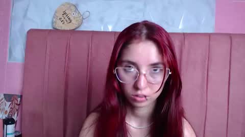 Ana online show from October 2025 08:04:02 PM