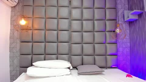 Snapshot of mile_u chatting on January 2025 04:03:01 AM Milena online show from January 2025 04:03:01 AM