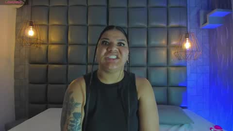 Snapshot of mile_u chatting on March 2025 03:37:02 AM Milena online show from March 2025 03:37:02 AM