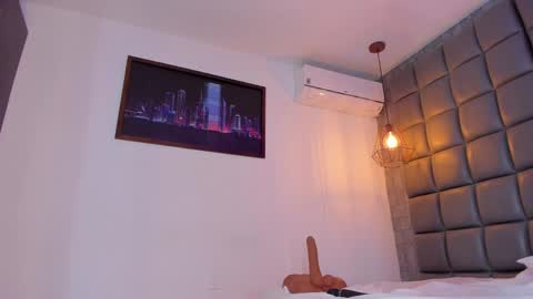 Snapshot of mile_u chatting on March 2025 06:51:01 AM Milena online show from March 2025 06:51:01 AM