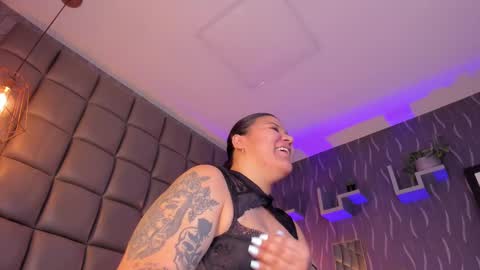 Snapshot of mile_u chatting on September 2025 03:16:02 AM Milena online show from September 2025 03:16:02 AM