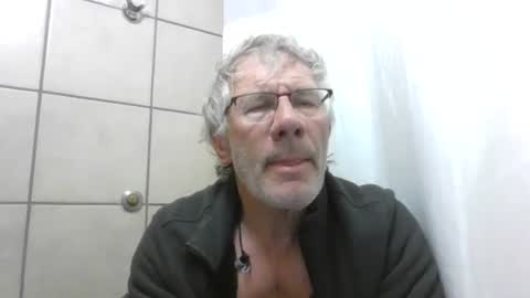 Milehi1958 online show from December 2025 12:14:02 PM