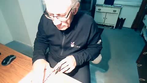 Milehi1958 online show from February 2026 03:42:02 PM