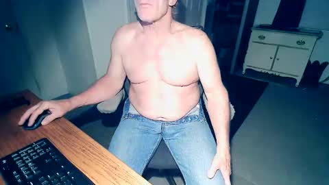 Milehi1958 online show from March 2026 11:09:02 PM