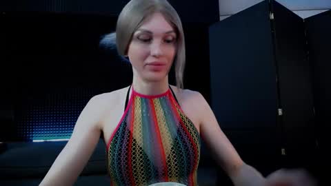 Milena Hardy online show from October 2025 04:15:01 AM