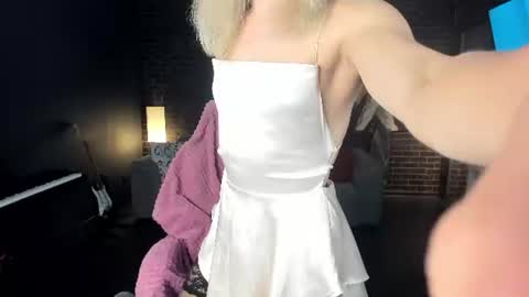 Milena online show from July 2026 07:36:01 AM