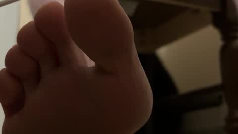 Snapshot of miles10101010 chatting on January 2025 11:18:01 PM miles slave master slut online show from January 2025 11:18:01 PM