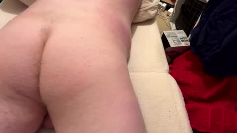 Snapshot of miles10101010 chatting on February 2025 09:58:01 PM miles slave master slut online show from February 2025 09:58:01 PM