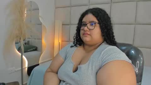 Miley online show from November 2025 10:04:02 PM