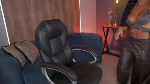 Miley Cruz  IG miley model23 online show from October 2025 08:54:02 PM