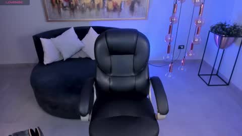 Miley Cruz  IG miley model23 online show from January 2026 09:18:02 PM