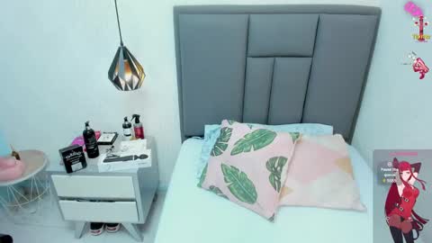 Snapshot of mileyjoas chatting on February 2025 07:36:01 PM MILEY online show from February 2025 07:36:01 PM