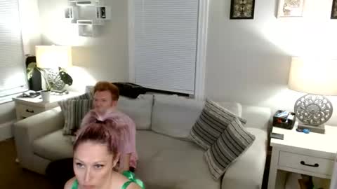Snapshot of mileyosirisx chatting on April 2026 01:52:01 AM Austin and Miley online show from April 2026 01:52:01 AM