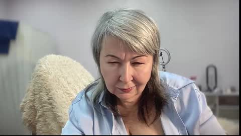 Charlotte online show from November 2025 04:55:02 AM