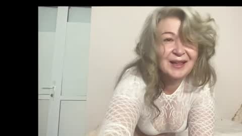 Snapshot of milf_charlotty chatting on July 2026 03:09:01 AM Charlotte online show from July 2026 03:09:01 AM