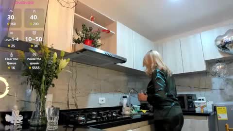 ASHLEY online show from January 2025 05:06:01 PM