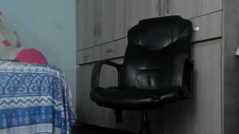 Snapshot of milff_danielaa chatting on February 2025 02:46:01 AM Daniela online show from February 2025 02:46:01 AM