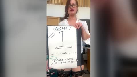 Mia online show from January 2026 09:29:01 PM