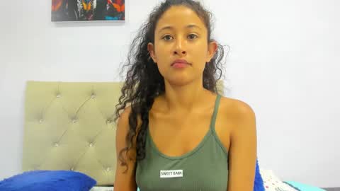 Paola  online show from December 2024 09:09:01 AM