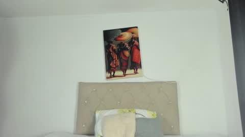 Paola  online show from January 2025 10:22:02 AM