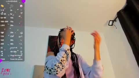 Paola  online show from March 2025 02:19:02 AM