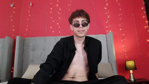 milkhunter_ online show from April 2026 08:37:01 PM