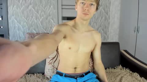 Snapshot of milkiwy chatting on February 2025 06:21:02 AM Isaac online show from February 2025 06:21:02 AM