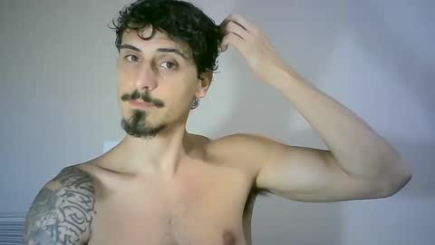 Snapshot of milkoffee chatting on December 2024 08:18:01 PM milkoffee online show from December 2024 08:18:01 PM