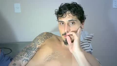 Snapshot of milkoffee chatting on December 2024 06:03:02 AM milkoffee online show from December 2024 06:03:02 AM