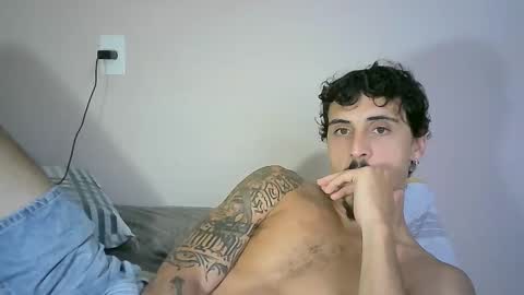 Snapshot of milkoffee chatting on December 2024 09:17:01 PM milkoffee online show from December 2024 09:17:01 PM