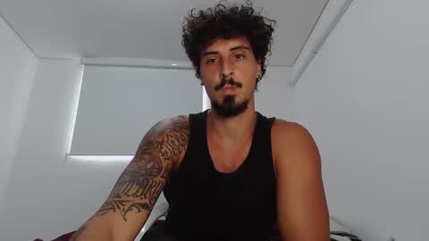 Snapshot of milkoffee chatting on February 2026 12:45:02 PM milkoffee online show from February 2026 12:45:02 PM