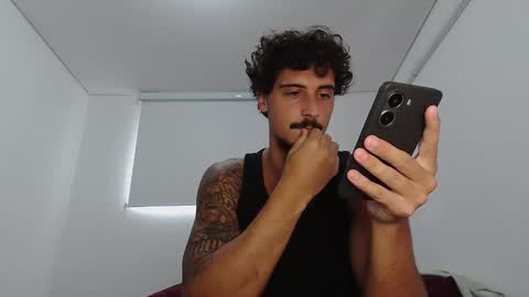 Snapshot of milkoffee chatting on February 2026 01:53:02 PM milkoffee online show from February 2026 01:53:02 PM