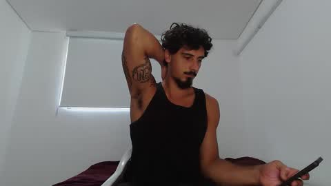 Snapshot of milkoffee chatting on March 2026 05:20:01 PM milkoffee online show from March 2026 05:20:01 PM