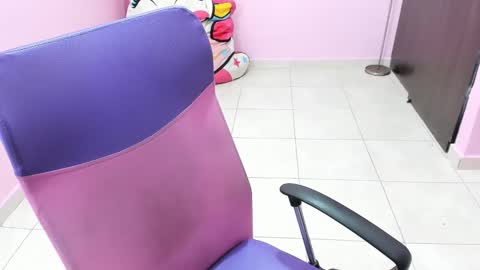 Snapshot of milky__boobs69 chatting on January 2025 12:28:02 PM vale online show from January 2025 12:28:02 PM