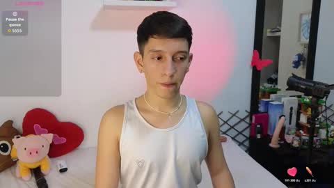 Snapshot of milky__boy_ chatting on February 2026 05:01:02 AM H A R O L D online show from February 2026 05:01:02 AM