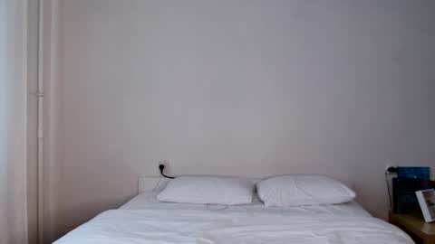 Snapshot of milky__way_ chatting on November 2025 10:04:02 AM milky__way_ online show from November 2025 10:04:02 AM