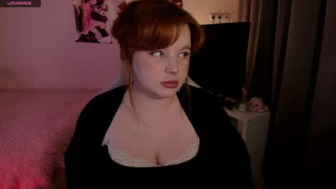 Lisa online show from February 2025 06:19:01 PM