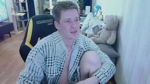 Mark and Elsa  online show from March 2026 02:33:02 AM