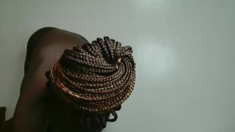 Snapshot of milla_nova chatting on October 2025 01:28:01 PM nova online show from October 2025 01:28:01 PM