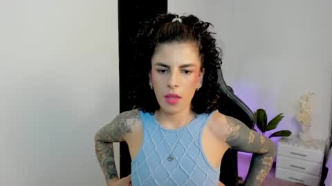 Snapshot of milla_pixxie chatting on December 2024 04:45:01 AM Milagros online show from December 2024 04:45:01 AM