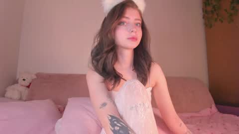 Milla online show from May 2026 07:00:01 PM