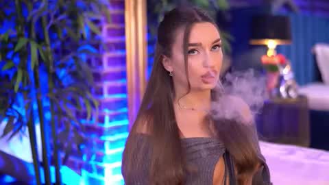 Milla online show from December 2025 06:40:02 AM