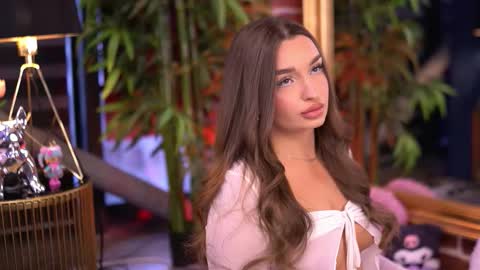 Milla online show from December 2025 06:21:01 AM