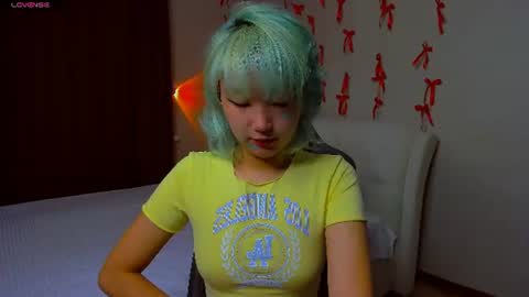 Snapshot of milla_waves chatting on July 2026 01:13:01 PM Milla or just Mi online show from July 2026 01:13:01 PM