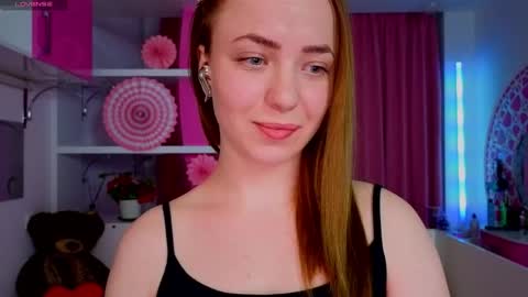 Milana online show from April 2026 09:15:02 PM