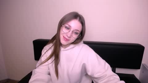 Milla online show from November 2025 10:28:02 AM