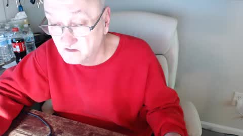 Snapshot of millenium0129 chatting on December 2024 01:29:02 AM millenium0129 online show from December 2024 01:29:02 AM